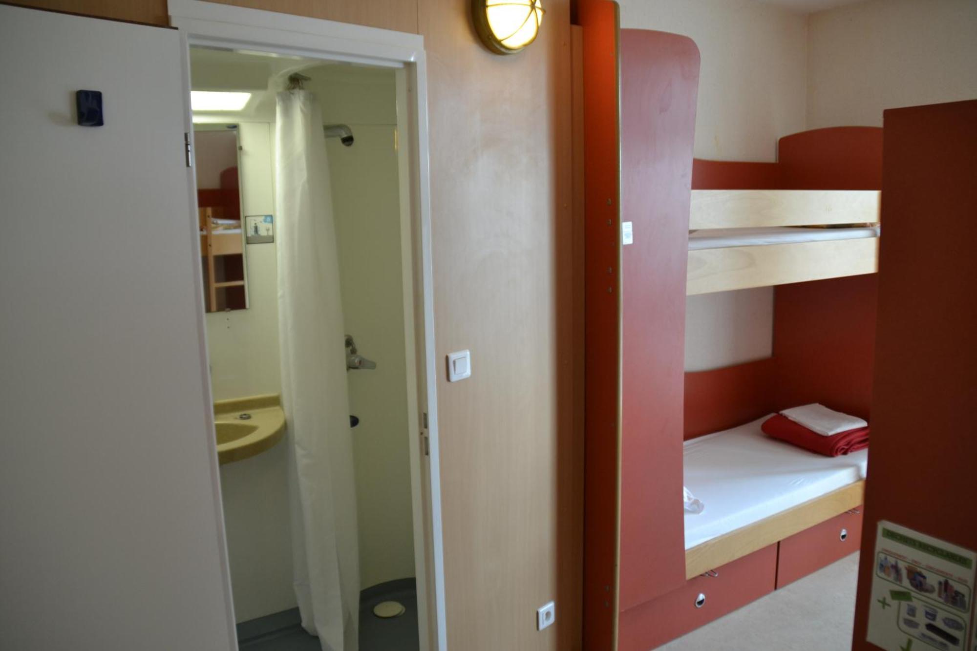 Auberge De Jeunesse La Rochelle  Bagian luar foto